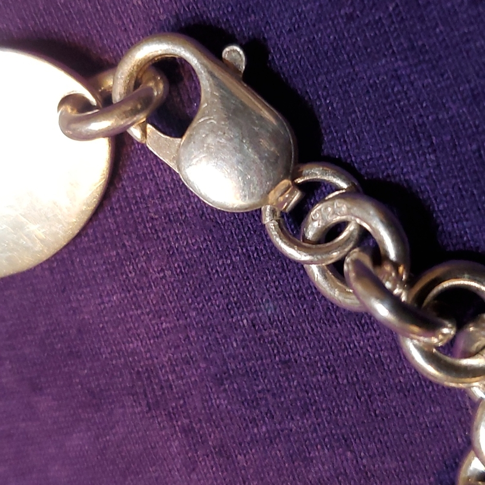 Silver Toggle Necklace with oval Pendant - Picture 8 of 16